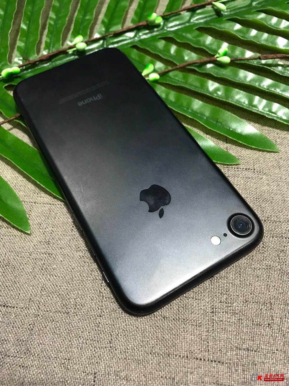 苹果iPhone 7s 64GB全面解析，最新报价、市场分析与购买指南